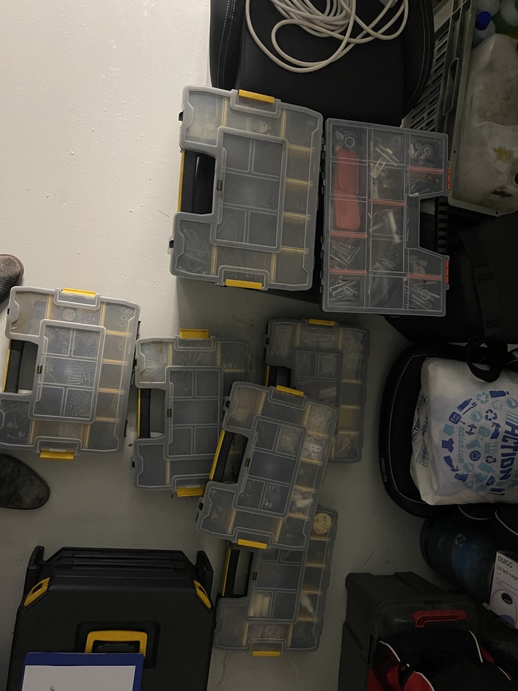 Nijmegen Storage Unit auction IB-8143