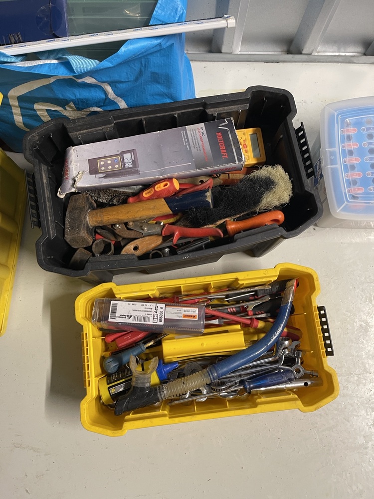 Nijmegen Storage Unit auction IB-8143 52