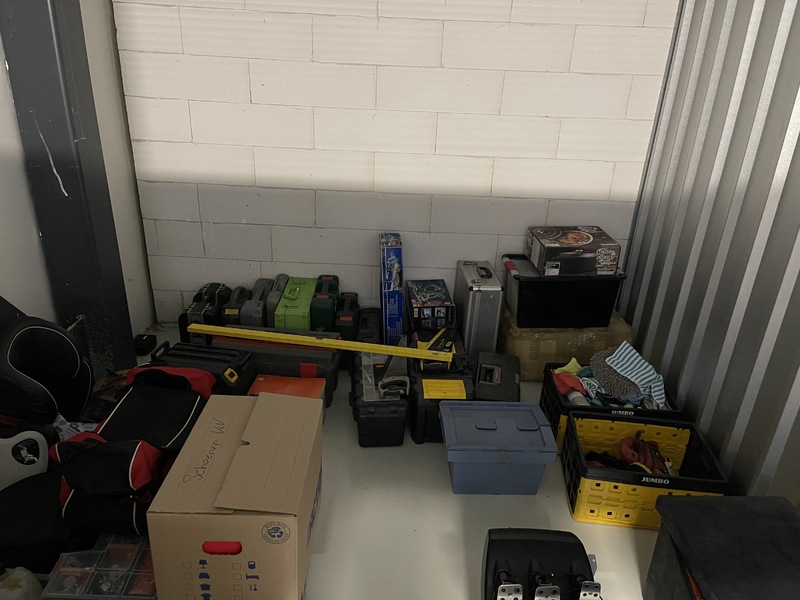 Nijmegen Self storage unit auction IB-8143 53