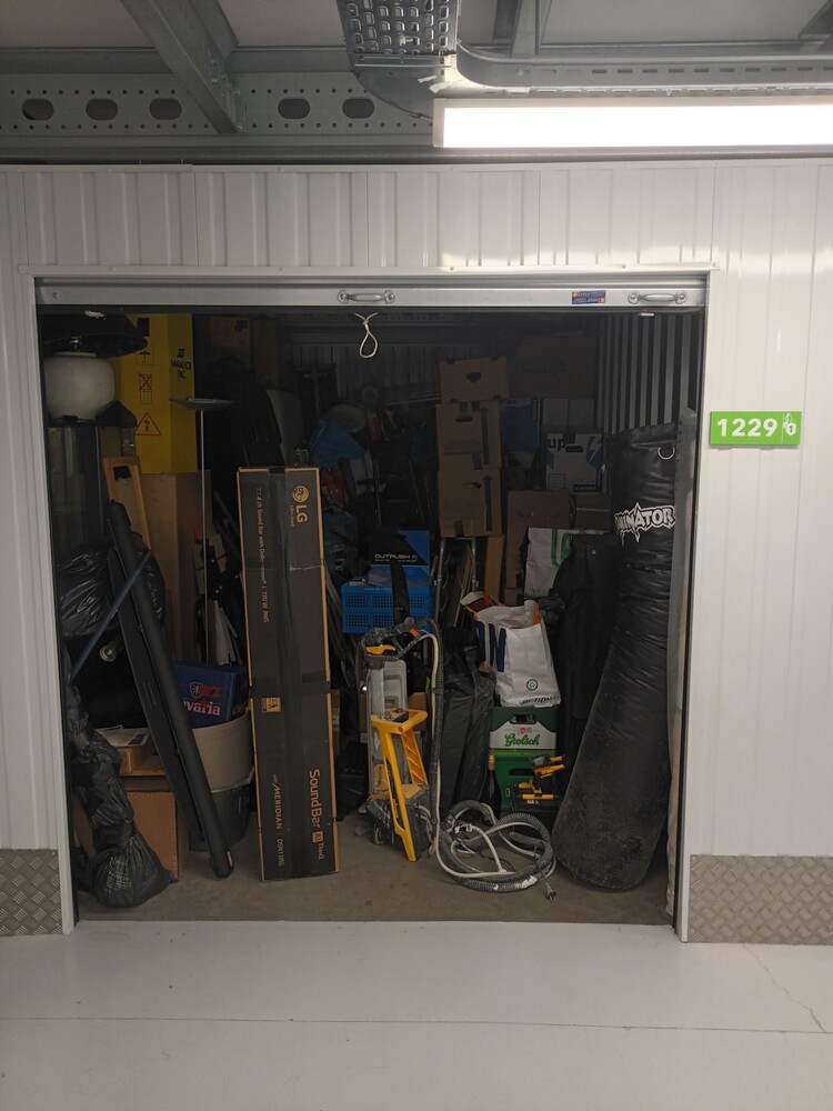 Tilburg Self storage unit auction IB-4257