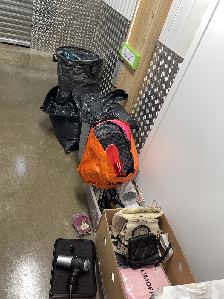 Kvillebäcken  - Göteborg Self storage unit auction IB-5215
