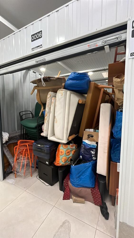 Alcantara Storage auction IB-1616