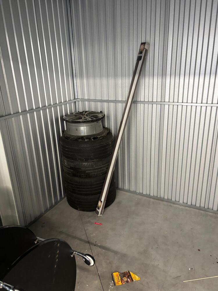 Storo Roeselare Storage Unit auction IB-4253