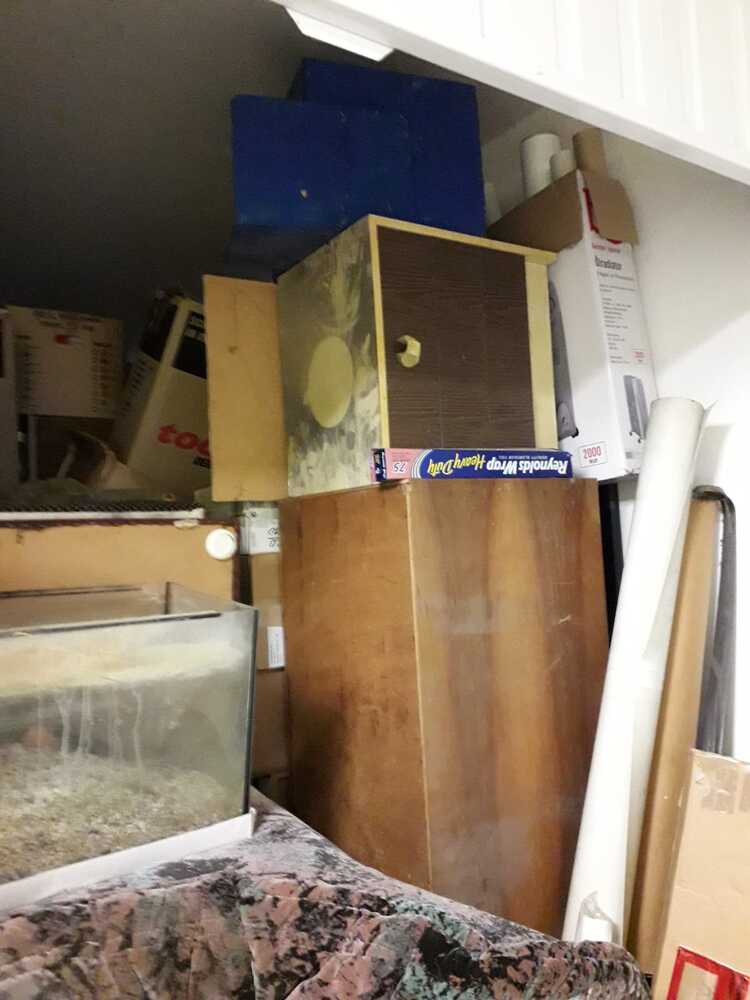 Stuttgart Storage Unit auction IB-8326