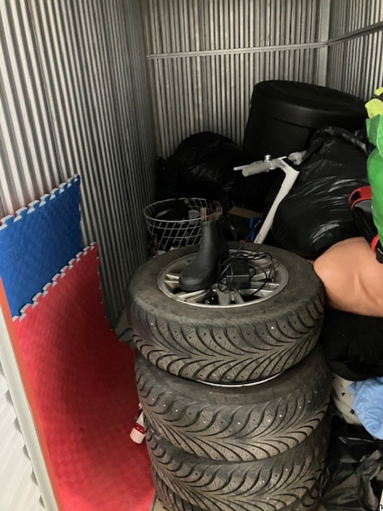 Kungens Kurva Storage auction IB-5241