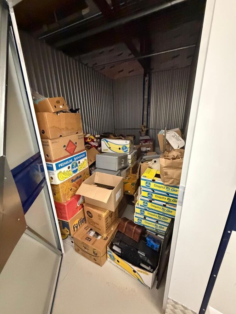 Merksem Storage auction IB-6789