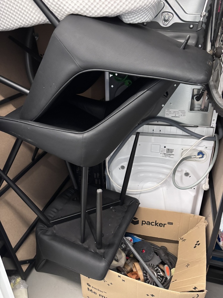 Antwerp Storage Unit auction IB-2171