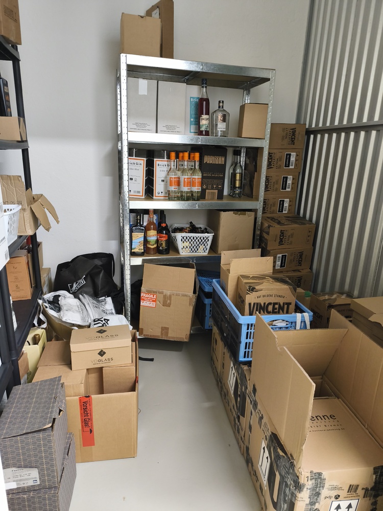 Essen Storage Unit auction IB-9849