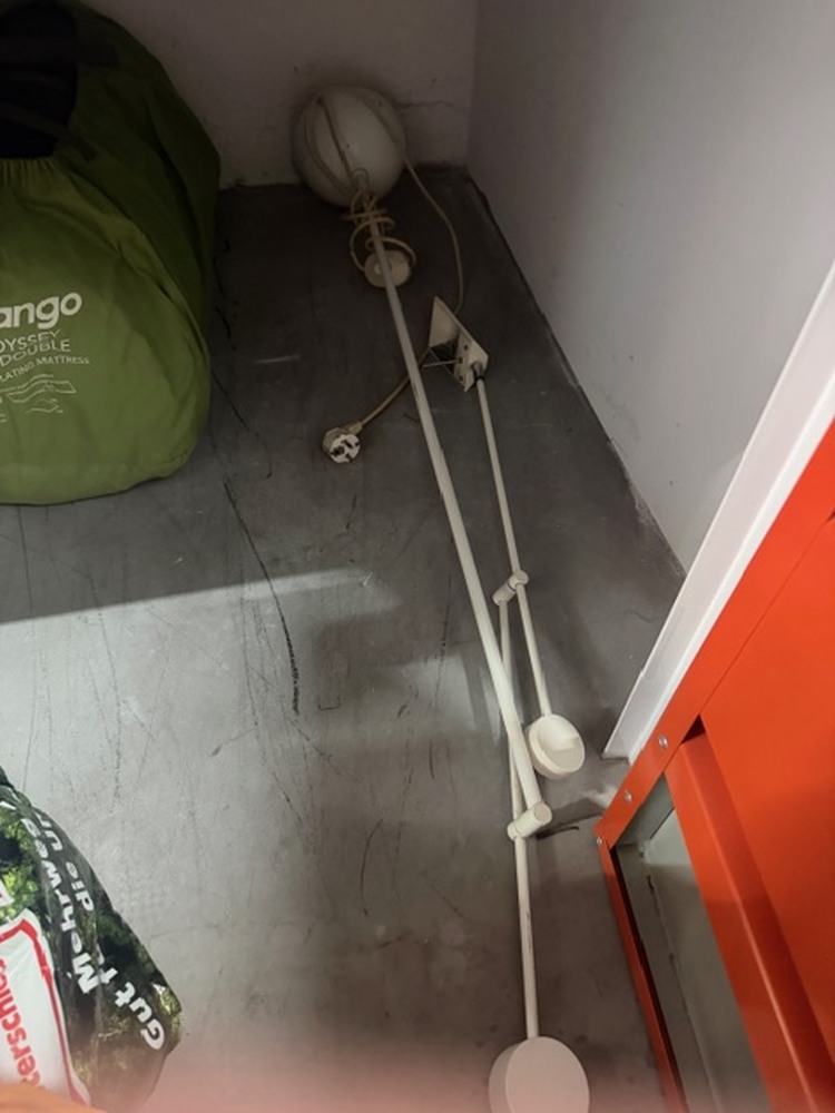 Safestore - MyStorage Berlin Self storage unit auction IB-1215