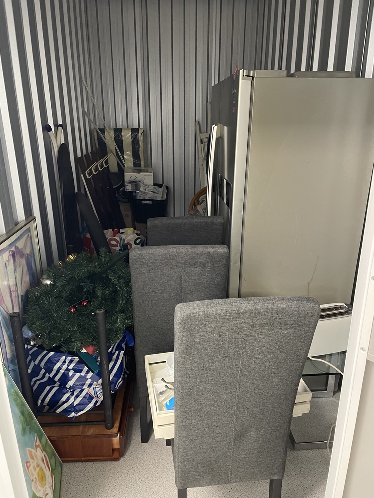 1BOX - Utrecht Storage Unit auction IB-6252