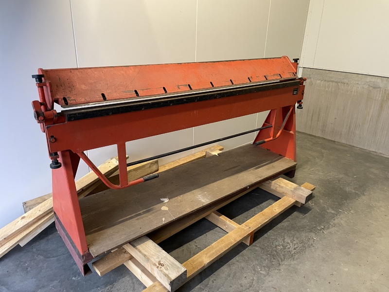 Veddesta Self storage unit auction IB-2225