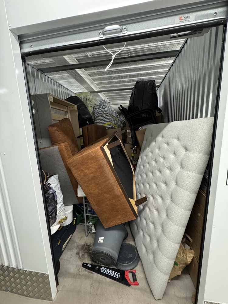 Tyresö Storage auction IB-6174