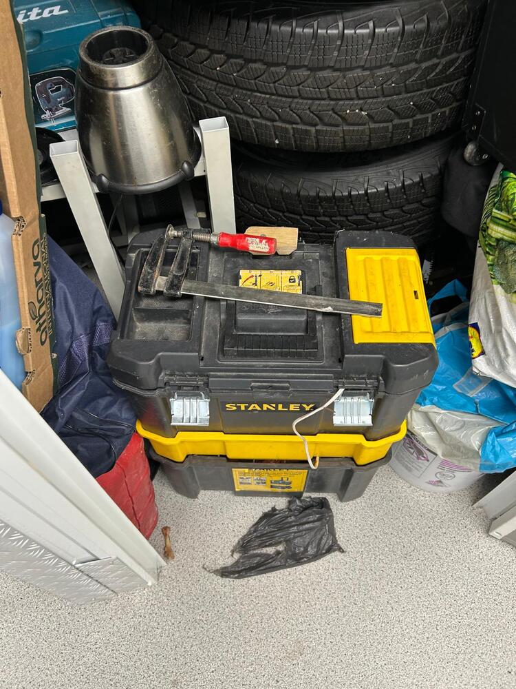 1BOX - Amsterdam Self storage auction IB-8326