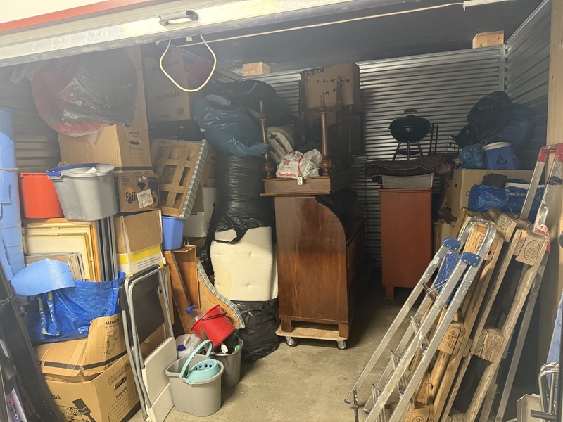 Sollentuna Storage Unit auction IB-6716