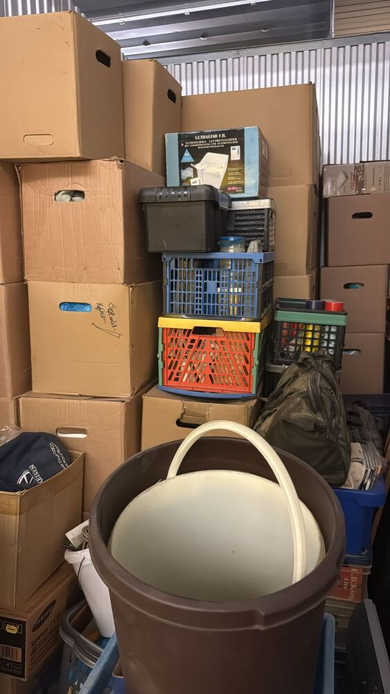 Berlin 2 Self storage unit auction IB-9330