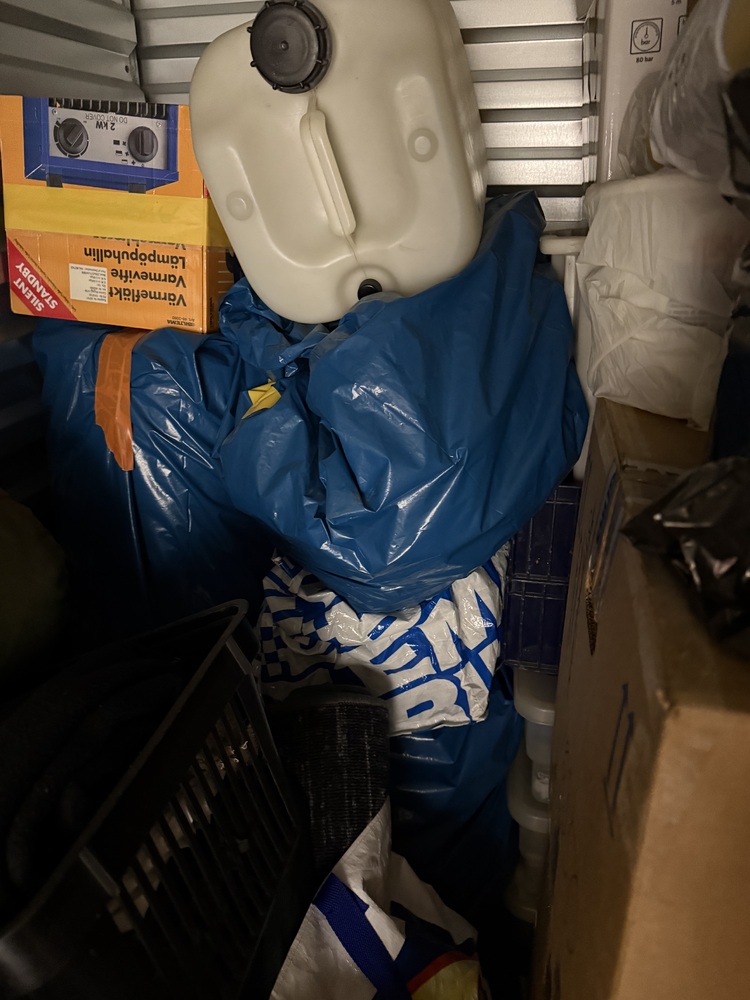  Upplands Väsby Storage Unit auction IB-8048