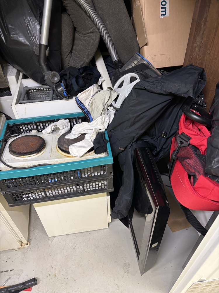 Bielefeld Self storage unit auction IB-4441