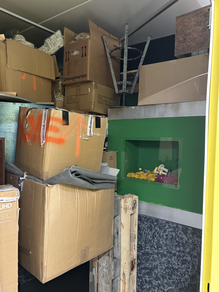 Bielefeld Self storage auction IB-3706