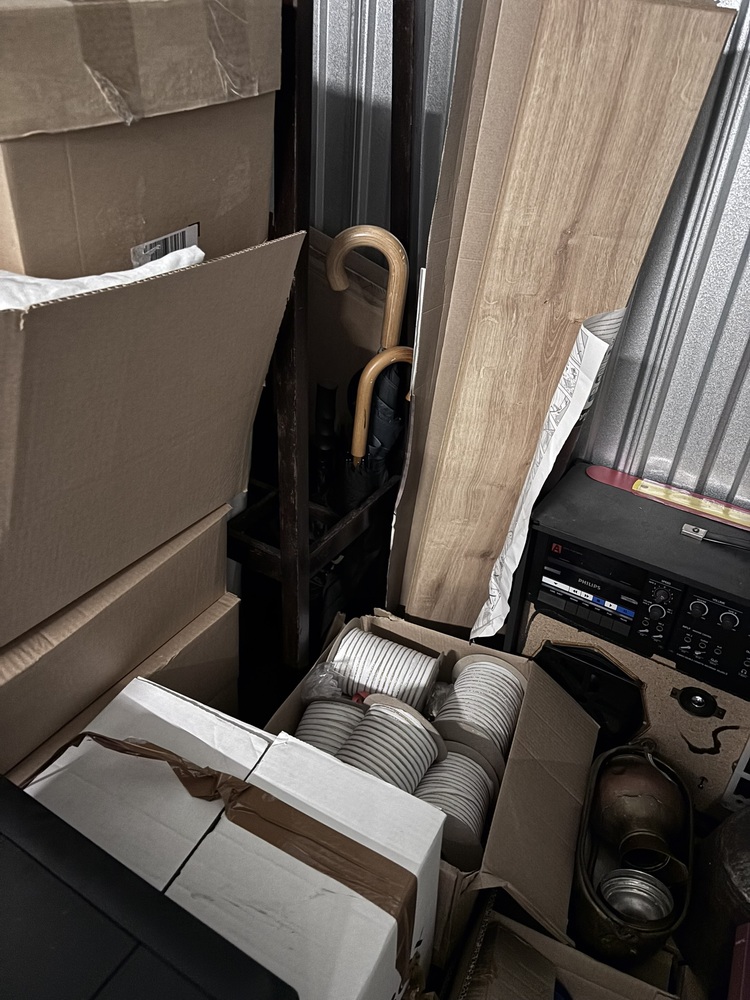 Mortsel Storage Unit auction IB-1882