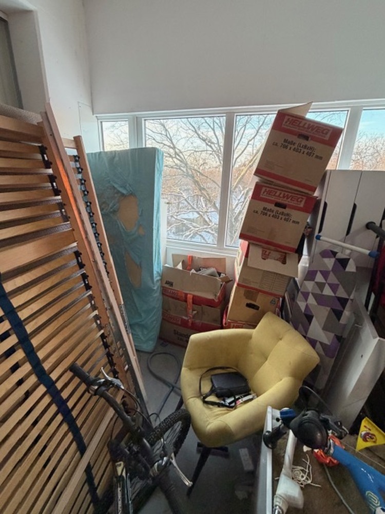 Safestore - MyStorage Berlin Self storage unit auction IB-8358