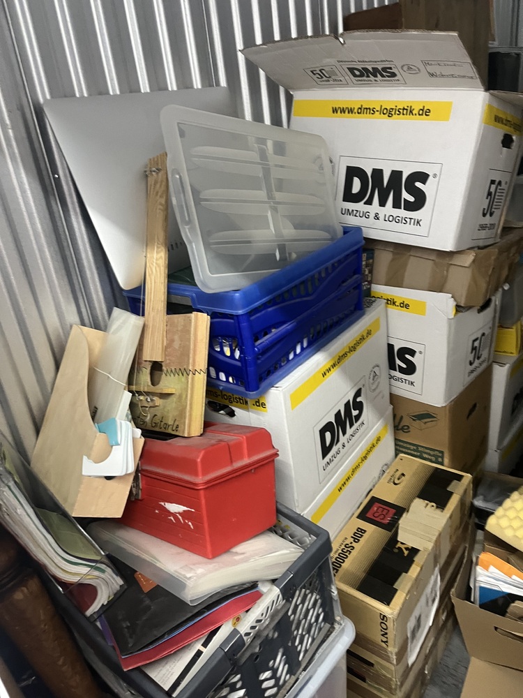 Safestore - MyStorage Reutlingen  Storage Facility auction IB-9818