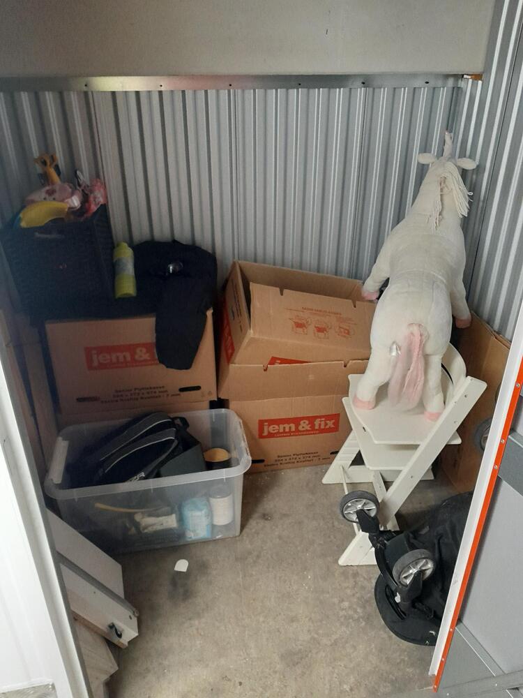 Odense Self storage unit auction IB-1674