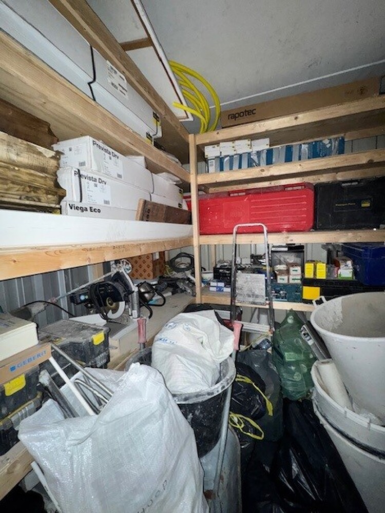 1BOX - Rotterdam Centrum Self storage unit auction IB-6391