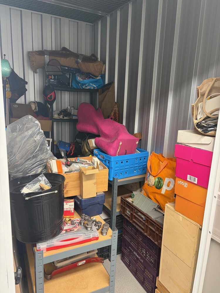 1BOX - Den Haag Storage auction IB-8658