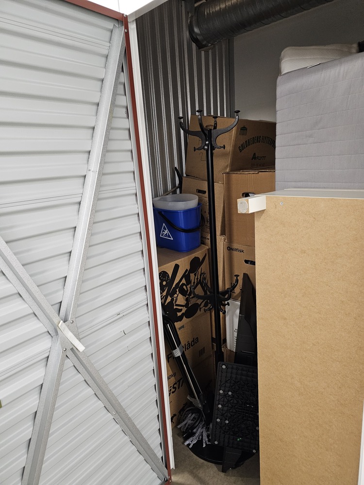 Mölndal Storage Unit auction IB-6348