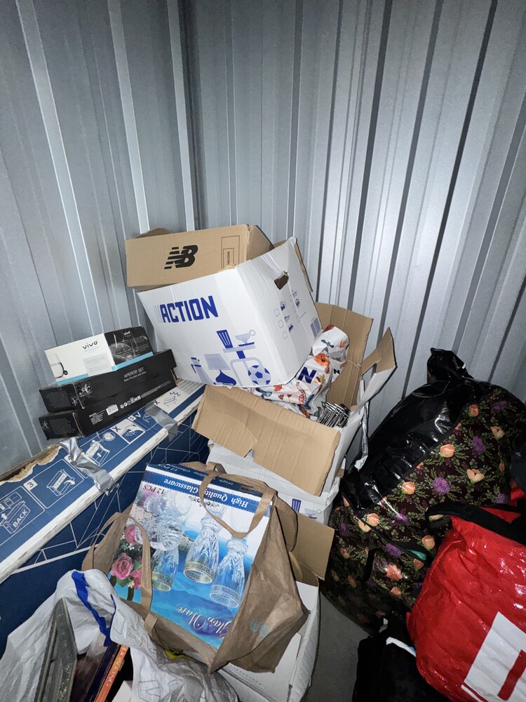 1BOX - Rotterdam Centrum Self storage unit auction IB-9382