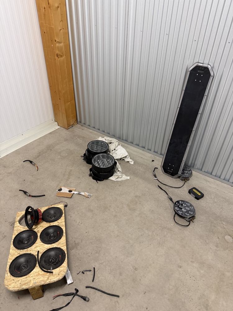 Västerås Storage Unit auction IB-3917