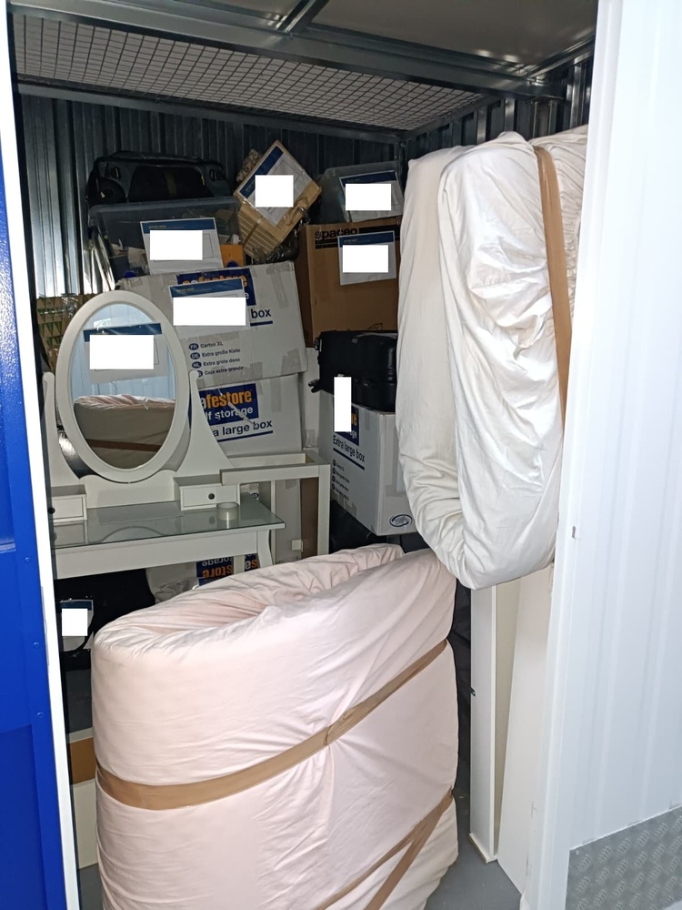 OhMyBox: Caracas Storage auction IB-5603