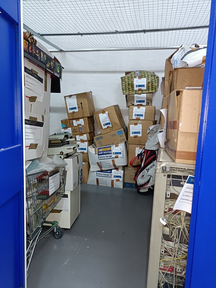 OhMyBox: Caracas Storage Unit auction IB-1396