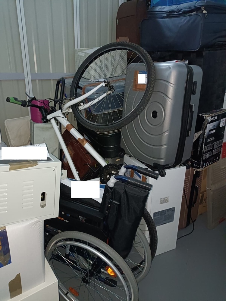 OhMyBox: Caracas Storage Unit auction IB-1396 12