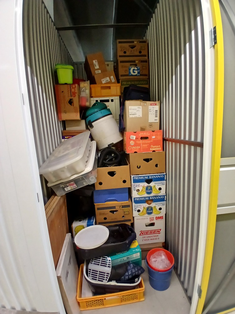 Leverkusen Self storage unit auction IB-1124