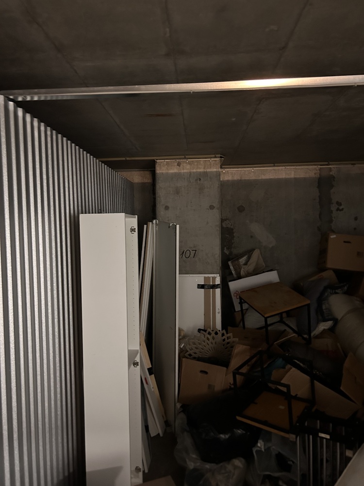 Hvidovre storage facility unit auction IB-1009