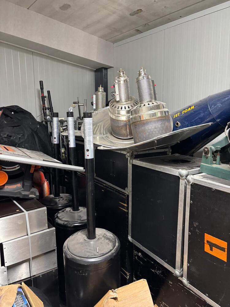 Loads Tilburg Self storage facility auction IB-4424