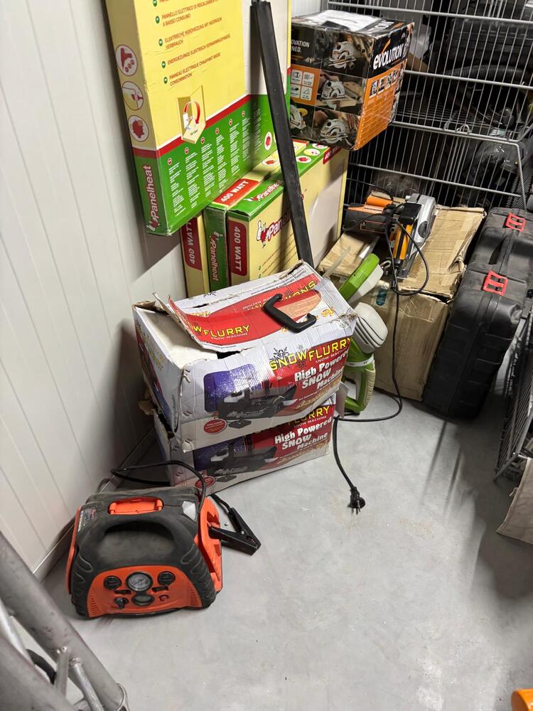 Loads Tilburg Storage auction IB-4424 20