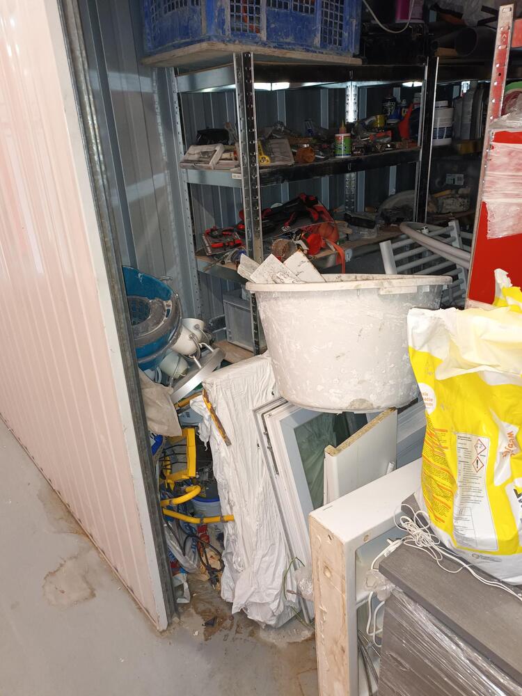 1BOX - Schiedam Storage Unit auction IB-2521 12