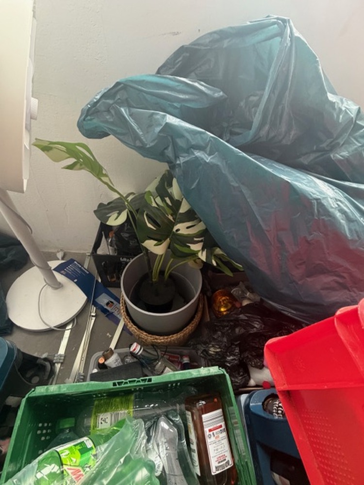 Safestore - MyStorage Berlin storage facility unit auction IB-3620