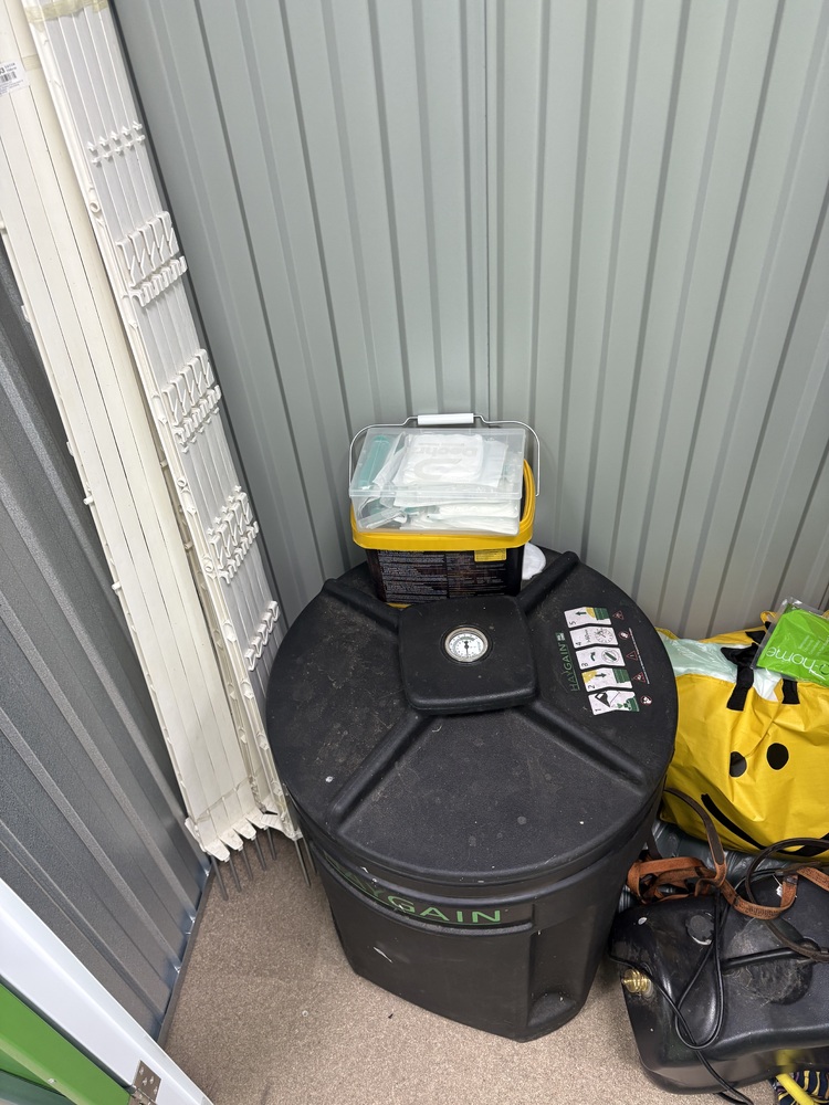 Green Box - Zevenaar Self storage unit auction IB-3069