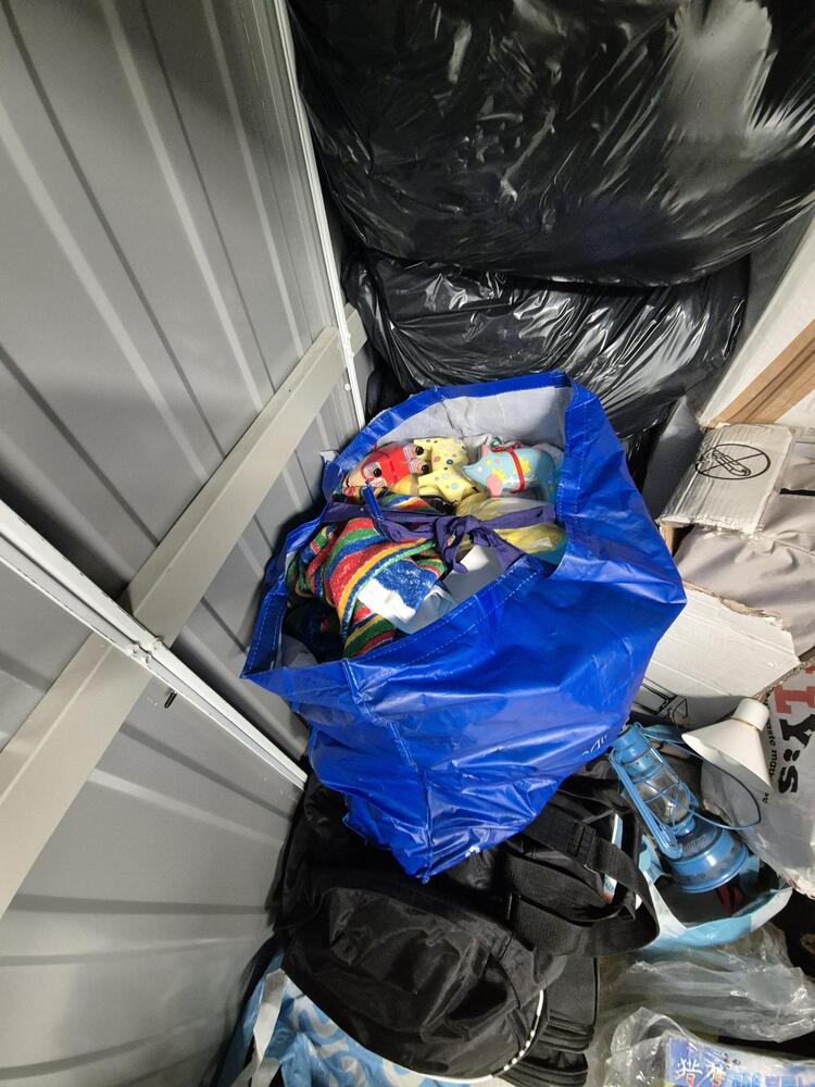 Solna-Huvudsta Storage Unit auction IB-5746