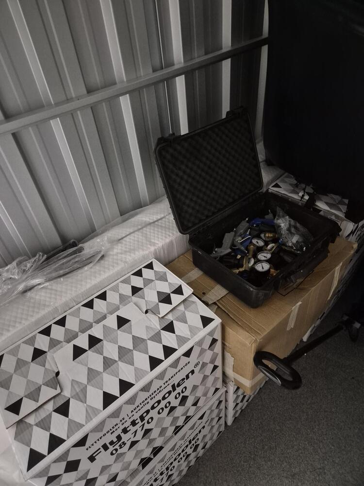 Solna-Huvudsta Storage auction IB-6149