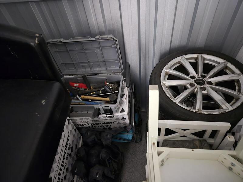 Solna-Huvudsta Storage Unit auction IB-6149