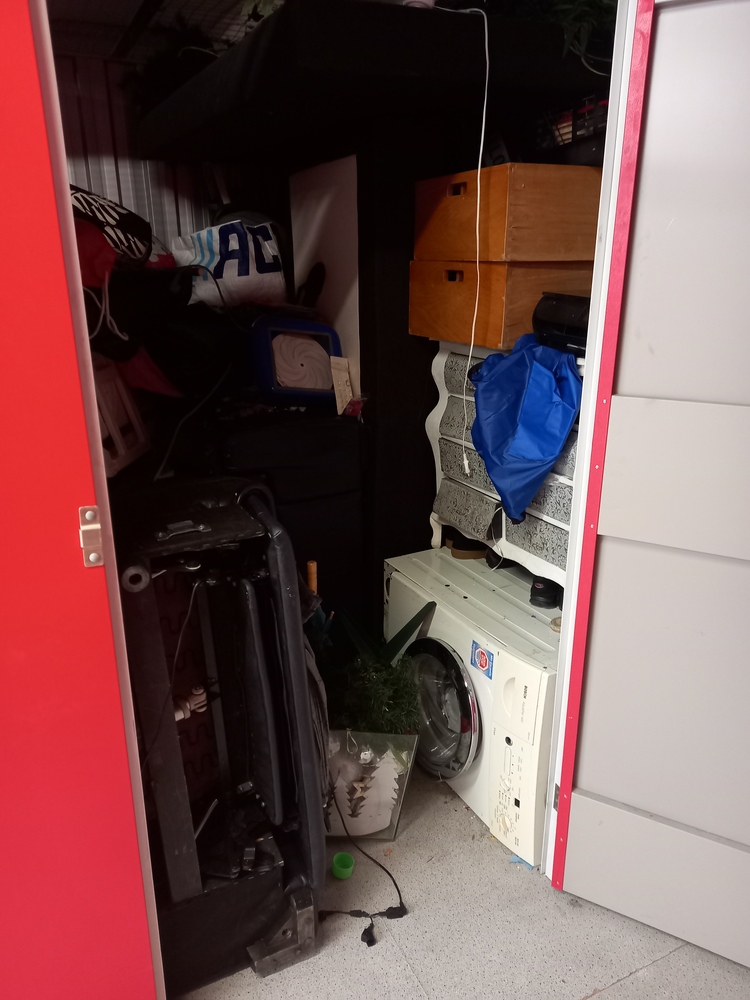 1BOX - Rotterdam Zuid Self storage unit auction IB-3962