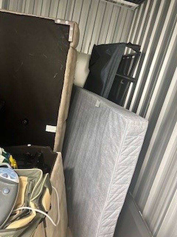 1BOX - Breda Storage Unit auction IB-9287