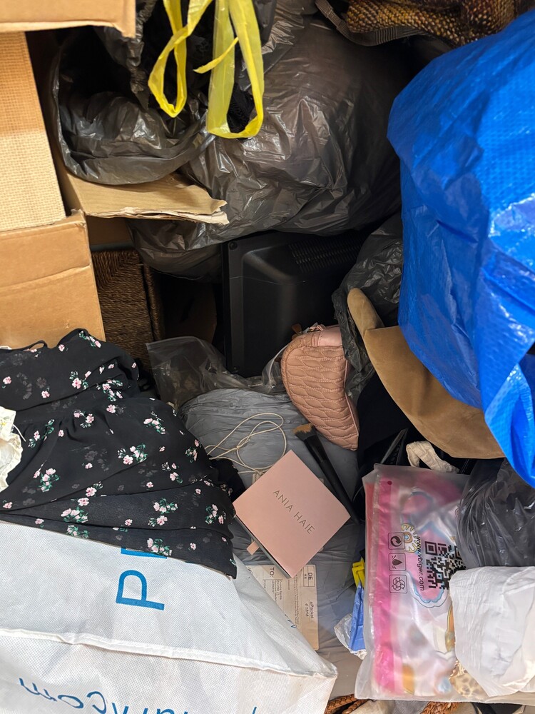 Hannover List Self storage unit auction IB-2606