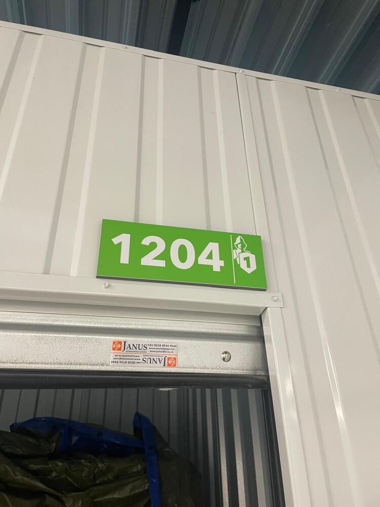 1BOX - Barendrecht Storage auction IB-3006