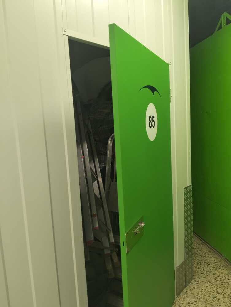 Islatrans Algeciras Self storage auction IB-6100
