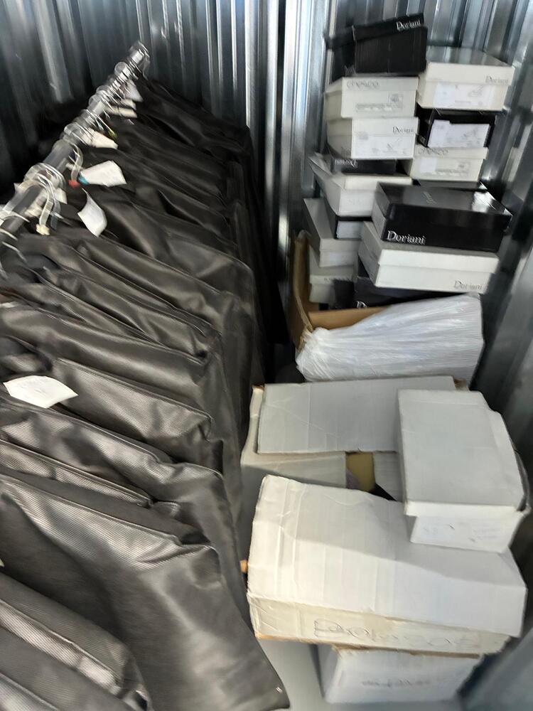 Vigo Self storage auction IB-6589